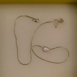 Kendra Scott necklace
